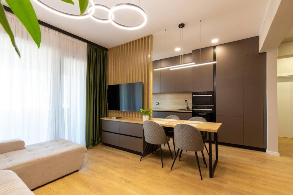 Elegant 2 Bedroom Retreat Бухарест Экстерьер фото